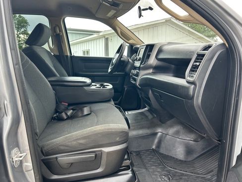 Used 2019 RAM 2500 Tradesman AWD/4WD image 11