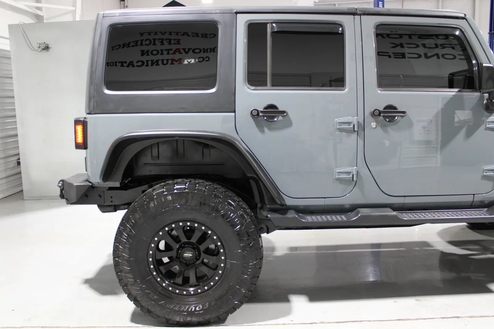 Used 2015 Jeep Wrangler Unlimited Sport w/ Quick Order Package 24S AWD/4WD image 18