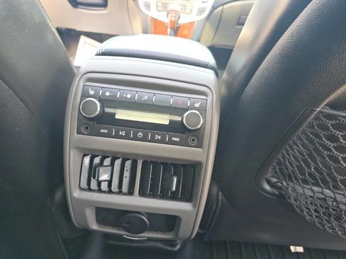 Used 2010 Cadillac SRX Premium image 39