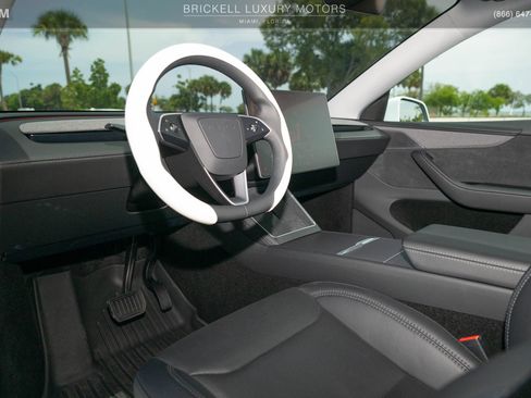 Used 2026 Tesla Model Y Long Range AWD/4WD image 5
