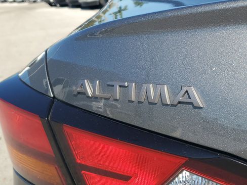 Certified 2025 Nissan Altima 2.5 SV image 29