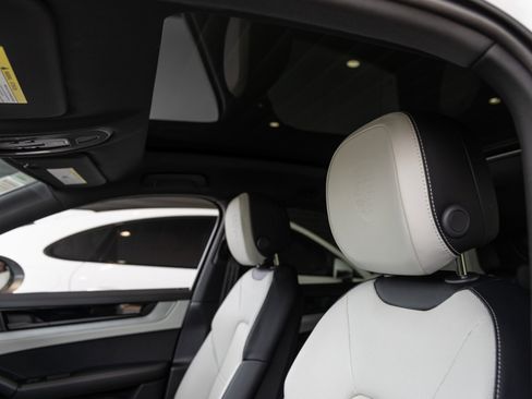 New 2026 Porsche Cayenne S image 25