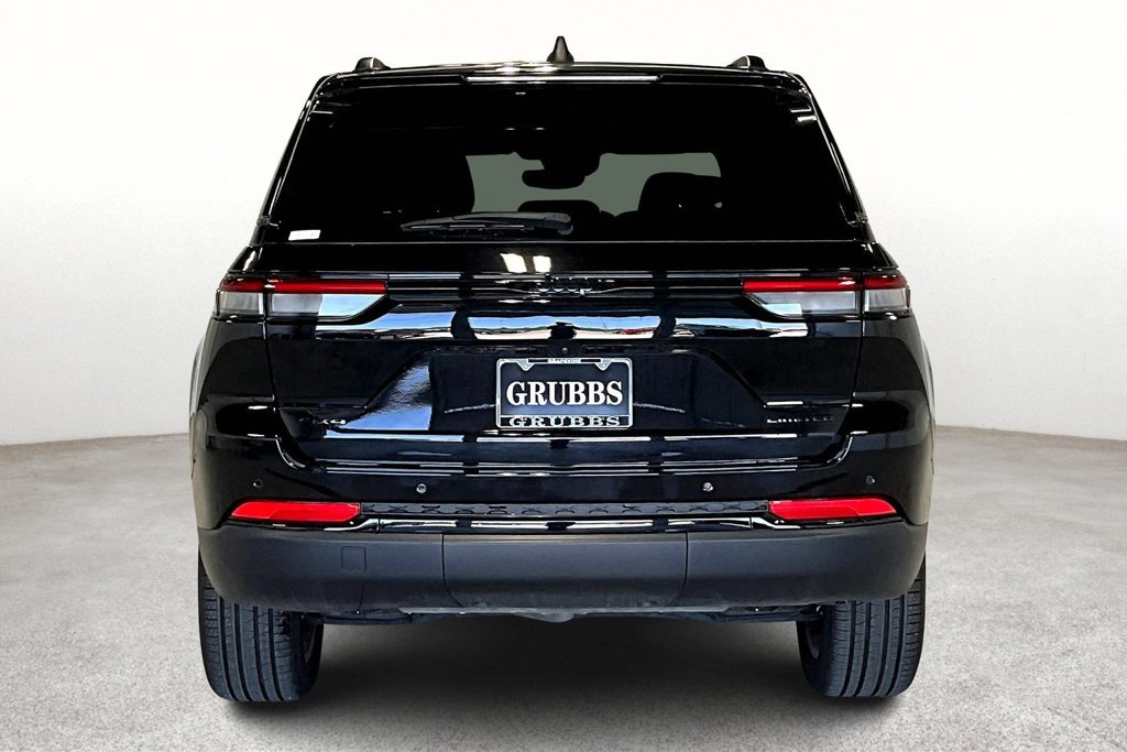 New 2024 Jeep Grand Cherokee Limited w/ Black Appearance Package AWD/4WD image 5