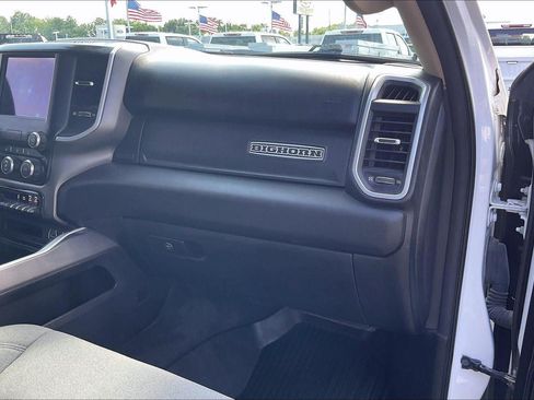 Used 2020 RAM 1500 Big Horn AWD/4WD image 17