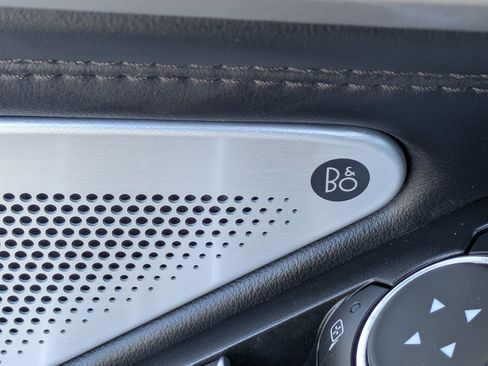 Used 2021 Ford Explorer Platinum w/ Equipment Group 601A image 22