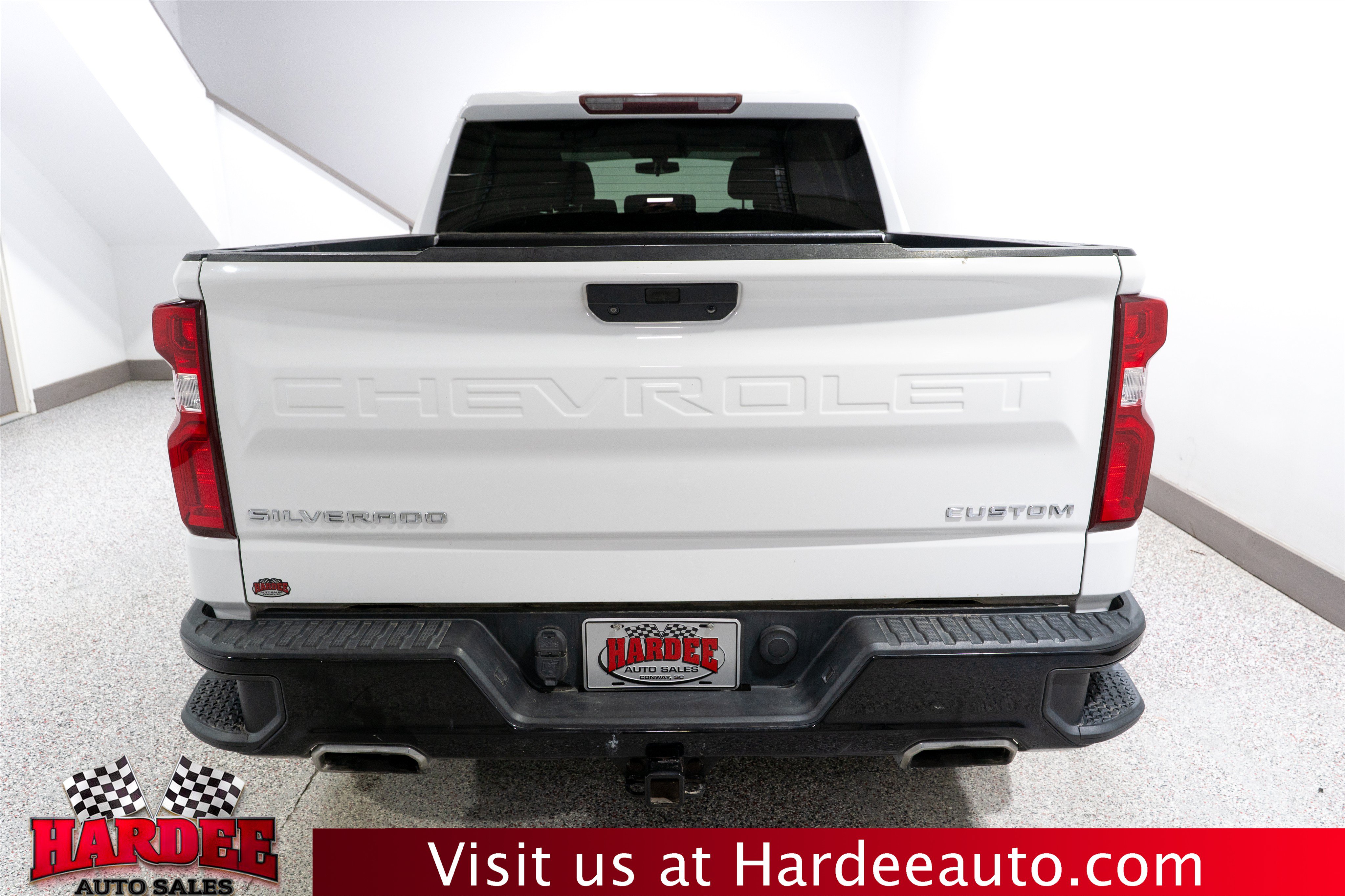 Used 2019 Chevrolet Silverado 1500 Custom Trail Boss w/ Custom Convenience Package AWD/4WD image 4