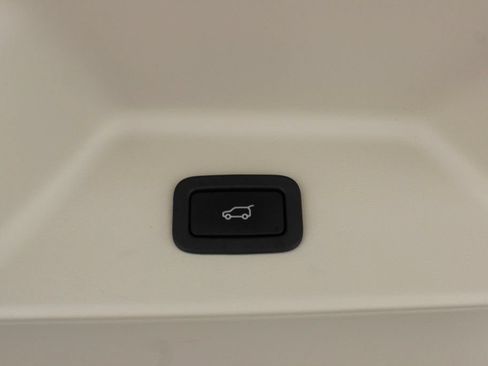 Used 2019 Land Rover Range Rover Supercharged AWD/4WD image 33
