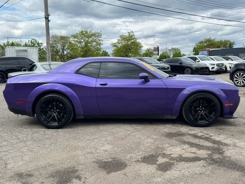 Used 2019 Dodge Challenger R/T Scat Pack RWD image 4