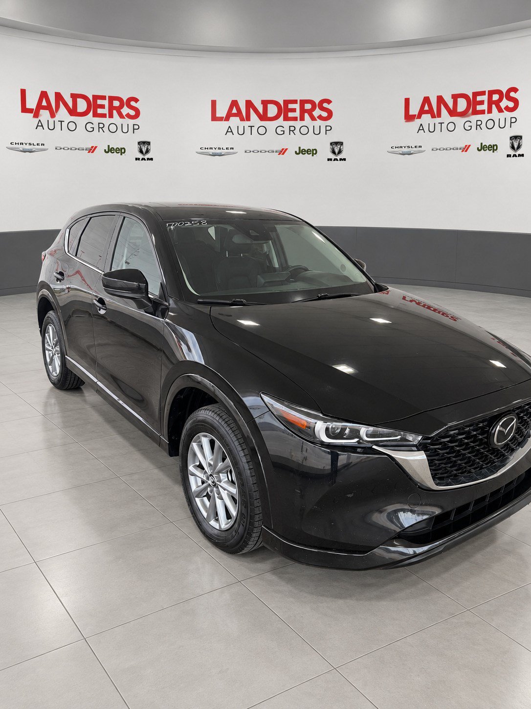 Used 2025 MAZDA CX-5 AWD 2.5 S w/ Preferred Package image 2