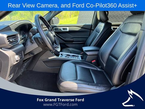 Certified 2020 Ford Explorer XLT w/ Equipment Group 202A AWD/4WD image 3