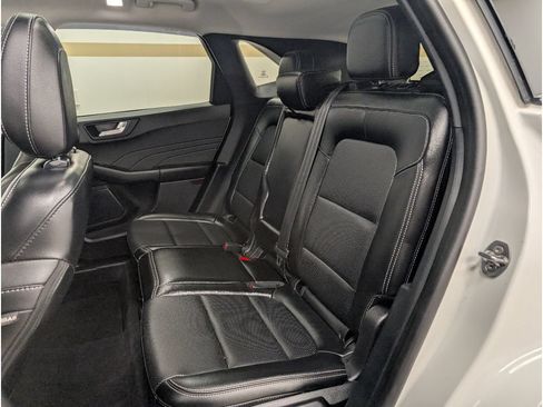 Used 2022 Ford Escape Titanium w/ Class II Trailer Tow Package AWD/4WD image 16