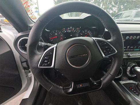 Used 2017 Chevrolet Camaro SS image 10