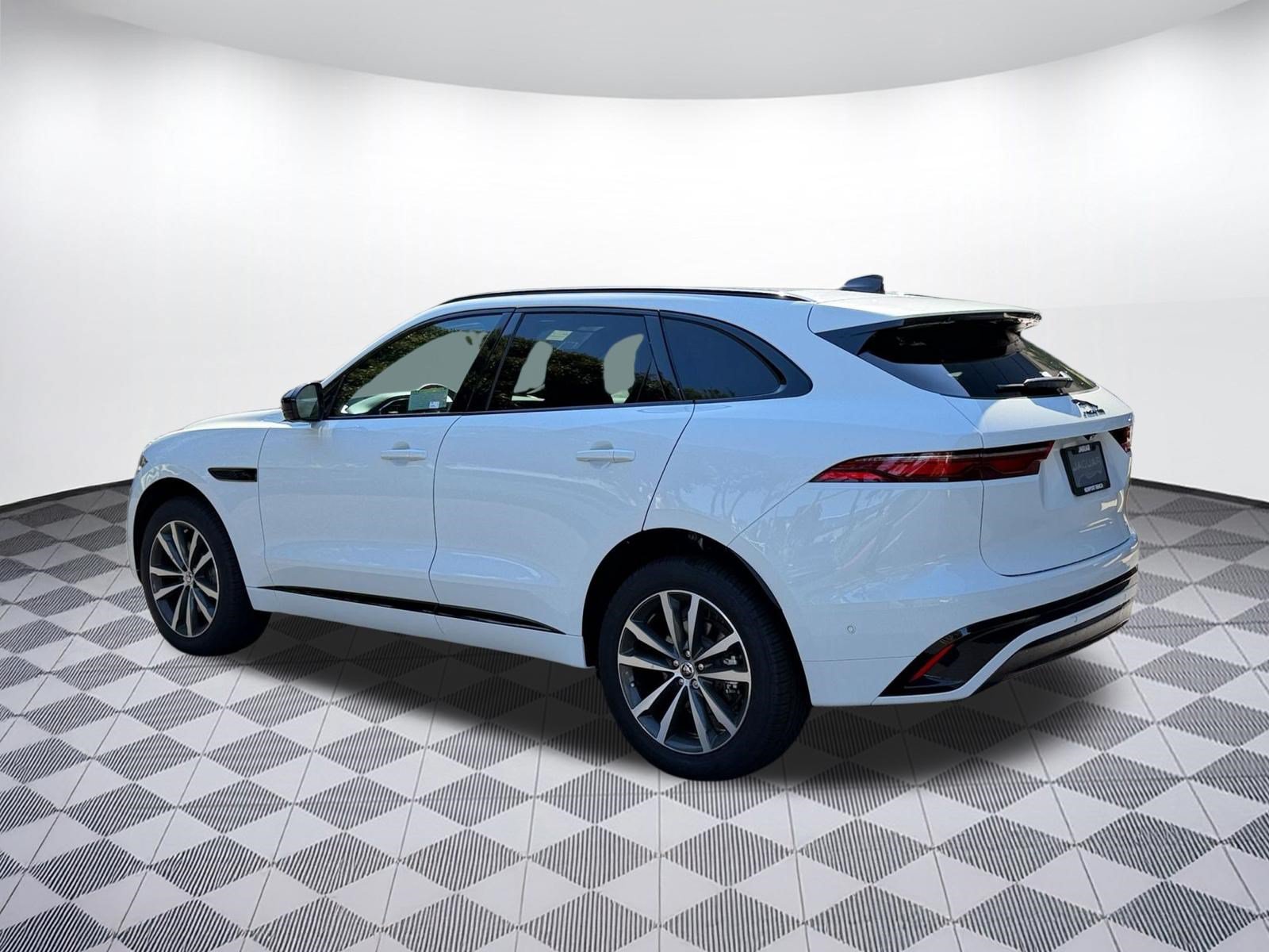 New 2026 Jaguar F-PACE R-Dynamic S AWD/4WD image 3