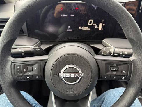 Used 2025 Nissan Kicks S image 19