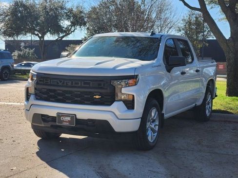 Used 2023 Chevrolet Silverado 1500 Custom image 12