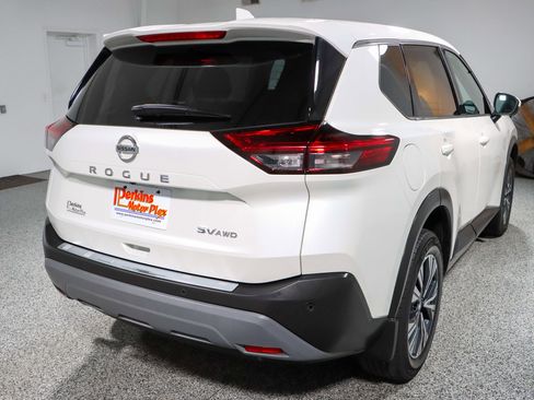 Used 2021 Nissan Rogue SV AWD/4WD image 7