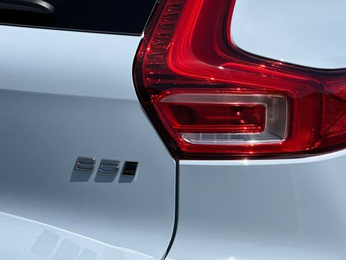 New 2026 Volvo XC40 B5 Plus w/ Climate Package AWD/4WD image 26