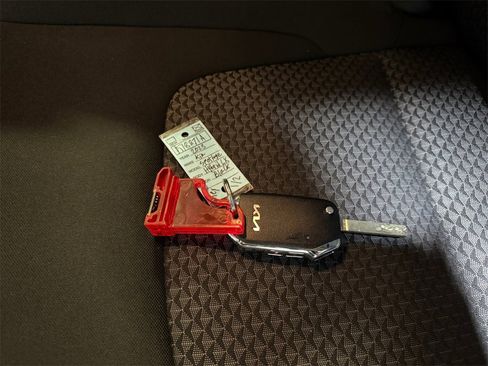 Certified 2023 Kia Sportage LX image 32