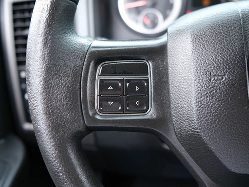 Used 2017 RAM 1500 Express AWD/4WD image 23