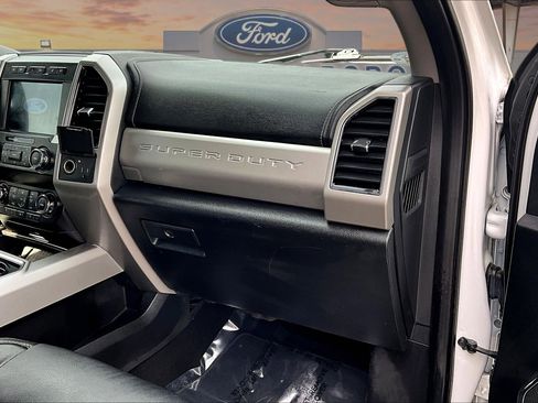 Certified 2021 Ford F250 Lariat AWD/4WD image 17