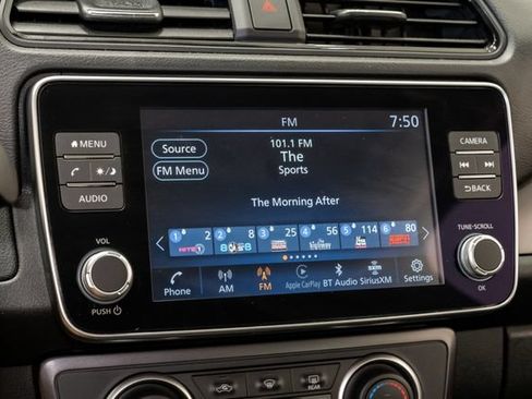 Used 2025 Nissan Leaf S FWD image 17