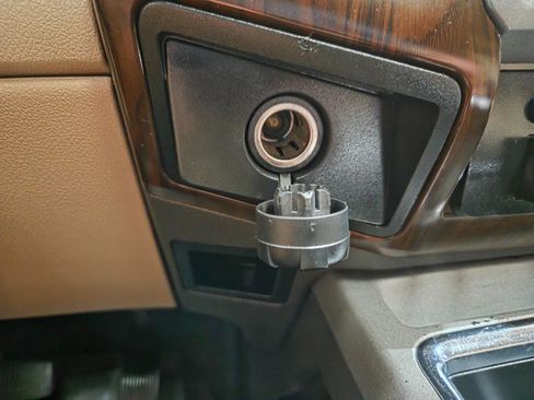 Used 2014 Ford F250 Lariat w/ Lariat Ultimate Package AWD/4WD image 52