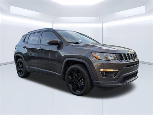 Used 2021 Jeep Compass Latitude w/ Sun and Sound Group image 1