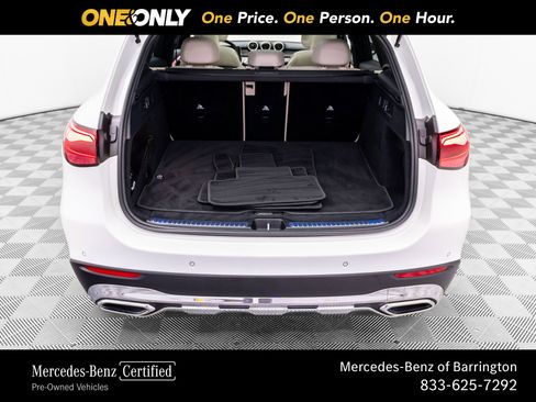 Used 2025 Mercedes-Benz GLC 300 4MATIC image 31