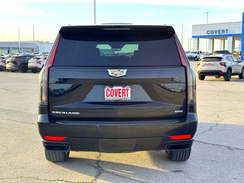 Used 2023 Cadillac Escalade Sport image 7