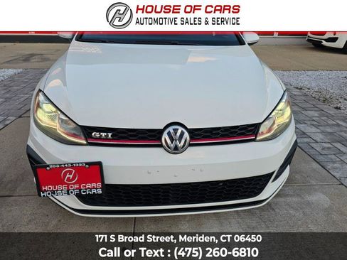 Used 2018 Volkswagen GTI SE image 10