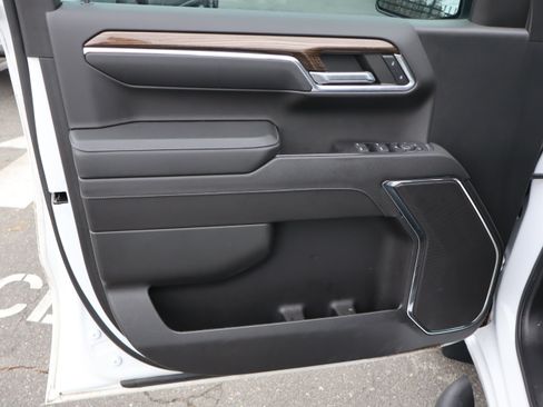 Certified 2023 Chevrolet Silverado 1500 RST image 19