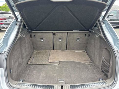 Used 2022 Porsche Macan image 12