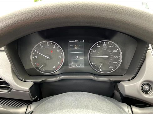 Used 2024 Subaru Crosstrek 2.0i Premium AWD/4WD image 13