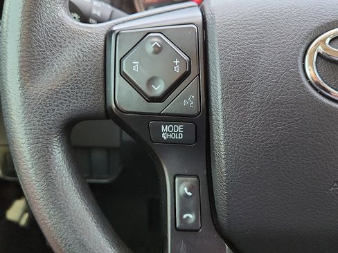 Used 2022 Toyota Tacoma SR RWD image 15