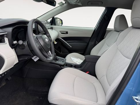 New 2026 Toyota Corolla Cross LE AWD/4WD image 9