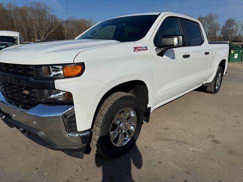Used 2020 Chevrolet Silverado 1500 W/T w/ WT Convenience Package AWD/4WD image 9