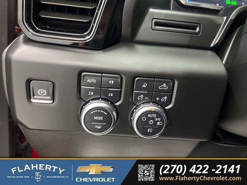 Used 2024 GMC Sierra 1500 AT4 w/ AT4 Premium Package image 24