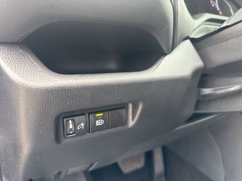 Used 2025 Toyota RAV4 XLE image 44