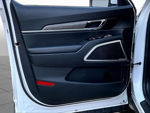 Used 2022 Kia Telluride EX w/ EX Premium Package FWD image 22