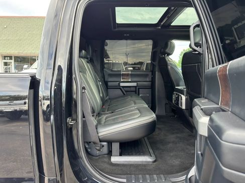 Used 2017 Ford F250 Platinum w/ Platinum Ultimate Package AWD/4WD image 28