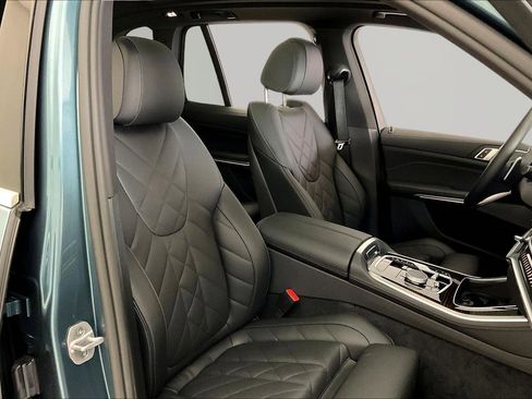 Used 2025 BMW X5 xDrive40i w/ Premium Package AWD/4WD image 29
