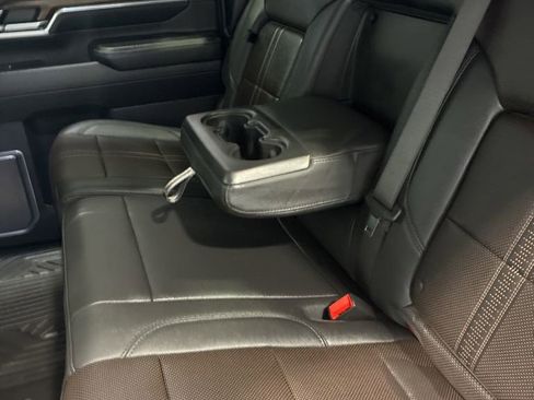 Used 2025 Chevrolet Silverado 2500 High Country image 39