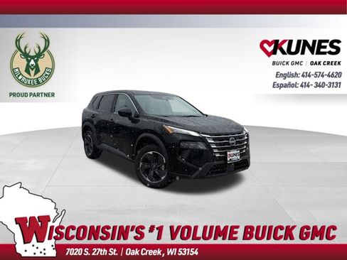 Used 2025 Nissan Rogue SV image 1