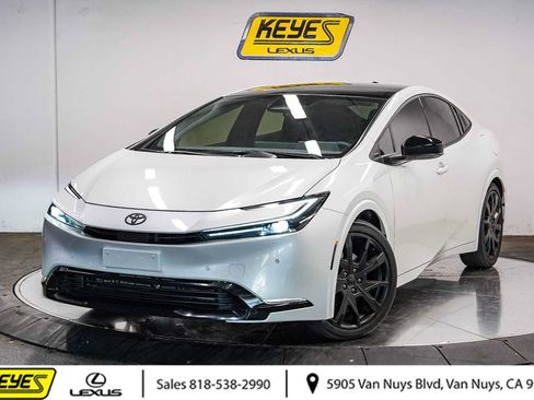 Used 2024 Toyota Prius Prime FWD image 1