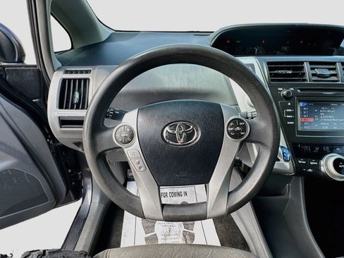 Used 2014 Toyota Prius V Three FWD image 11