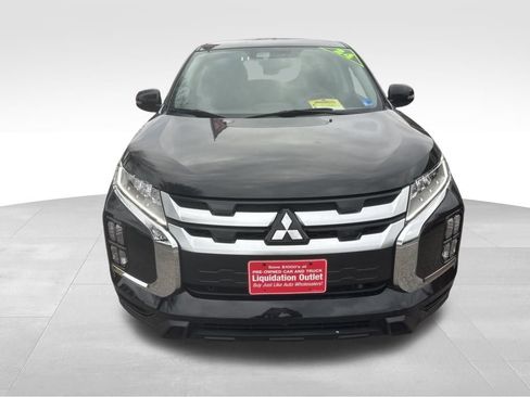 Used 2024 Mitsubishi Outlander Sport SE image 2