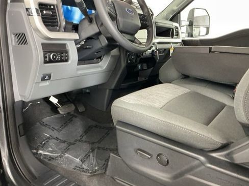 New 2026 Ford F350 XLT w/ XLT Premium Package AWD/4WD image 19