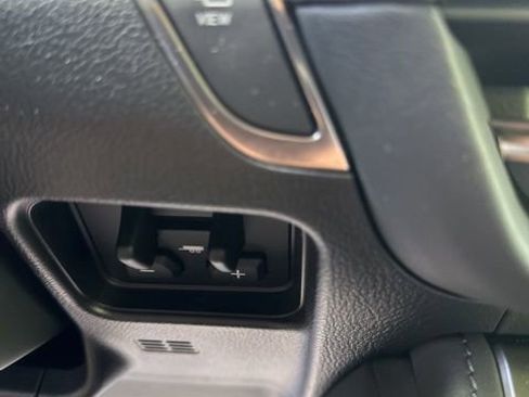 Used 2024 Lexus GX 550 w/ Accessory Package (31) image 33