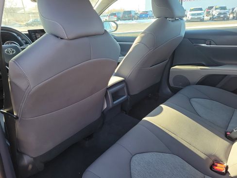 Used 2022 Toyota Camry LE image 12