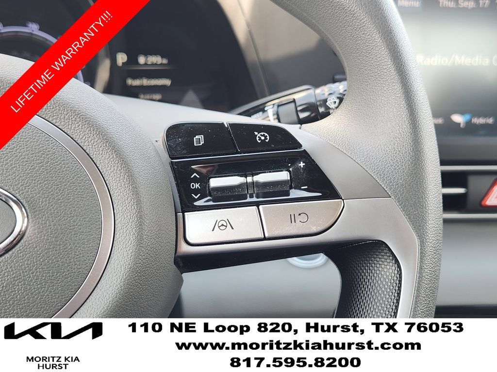Used 2023 Hyundai Elantra Blue FWD image 29